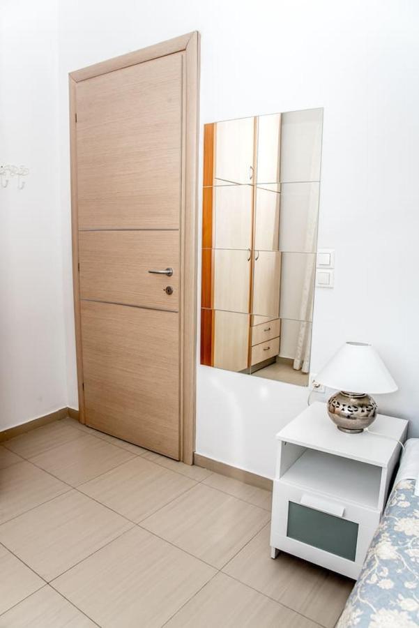 Nikis Apartment Chania  ภายนอก รูปภาพ
